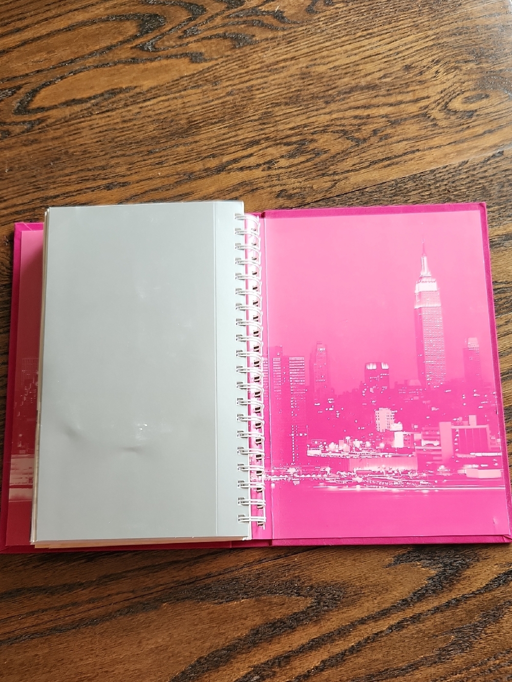 Sex and the City Complete Series Pink Box Set - Picture 9 of 9
